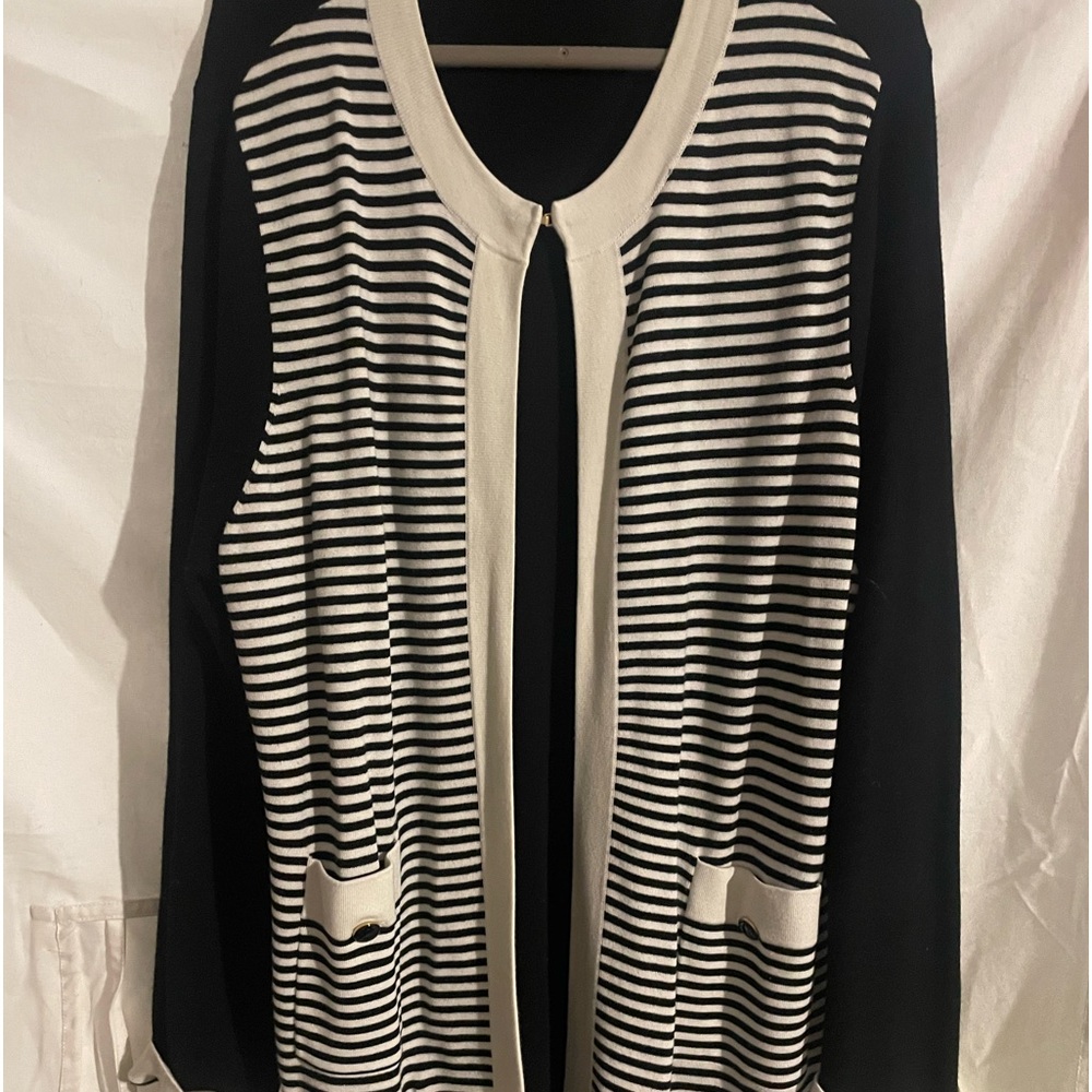 Long knit sweater 2 front pockets